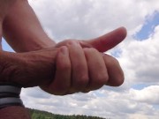Im Freien abspritzen - Nahaufnahme