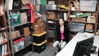 ShopliftersPunished.com - Hot teen Bobby fucks her way to freedom riding horny cop di