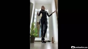 Babe in a tight outfit does some teasing