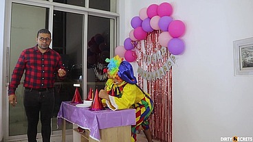 I FUCK BIRTHDAY GIRL AT HER FATHER'S HOUSE WHILE HE WORKS