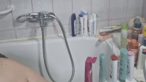 Secret voyeur - hair wash