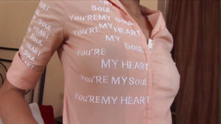 赤毛の巨尻ステファニー・サンティランが大きなチンポでアナルファック