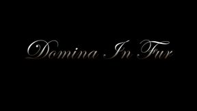Domina in Fur