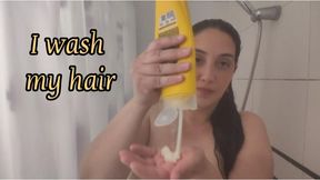I wash my hair 1