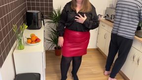 Horny Mother-in-law Does Everything To Make Her Son-in-law Cum With Cum For Mommy