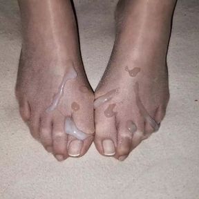 Cum on perfect france toenails brown nylon feet