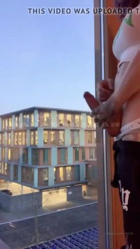 HUNG MEAT Sara Str0kes Cums