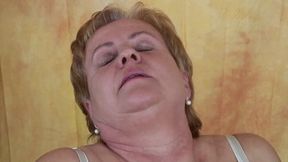 CHEATING COUGAR GILF FOR YOUNG COCK