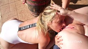 Stepmom and Stepsisters on Vacation