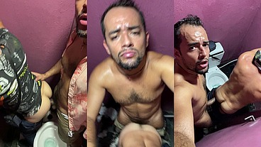 FODI COM BOYZINHO GOSTOSO E RABUDO NO BANHEIRO DA BALADA