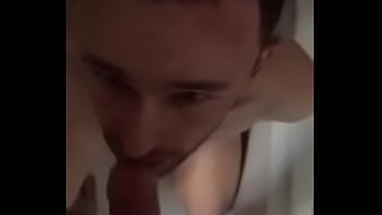 UK fag Mark sucking Master cock