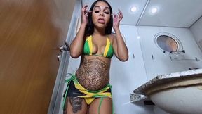 Farting in my slave's mouth in the smotherbox inside the unsanitary bathroom - By Bella Cruel - CLIP 1