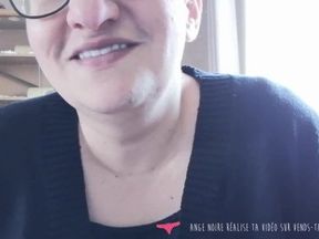 French Cougar Domina insulting Slave on Vends-ta-culotte