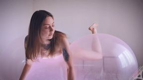 [Lustica 110] Nude diving into pink Wubble Bubble LD
