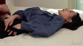 Korea - How a Beautiful Woman Spends a Cold Winter Barefoot at Home