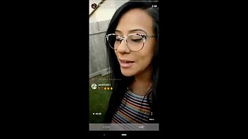 Husband surpirses IG influencer wife while she&#039_s live. Cums on her face.