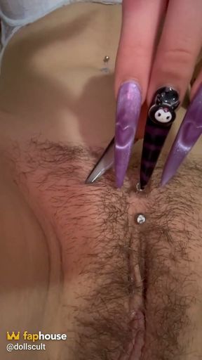 I Like Masturbating While Looking at My Pussy in Close-up.