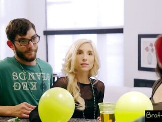 Lucky Brothers first Threeway is with Slutty Step Sisters S4:E8