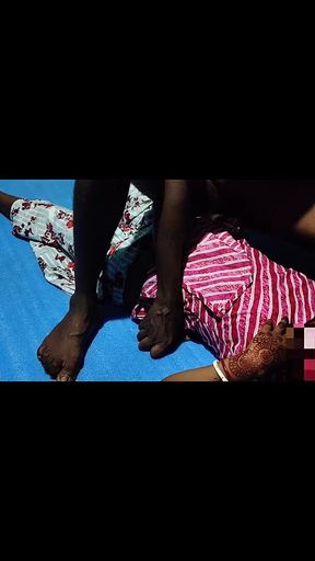 Desi Tight Bhabhi First Time XXX Video