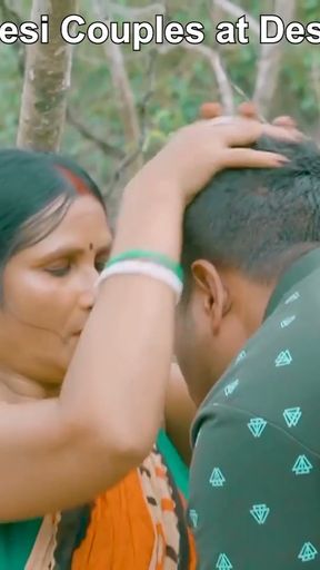Lick my Armpits, Honey! Desi Wife Nailed in Sari at DesiBang   Clip 1