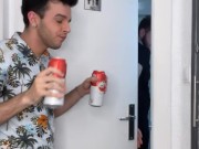 amigos follando en el baño publico