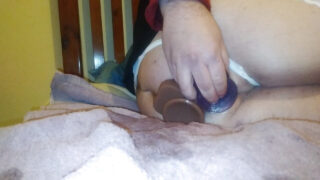 Doble penetración, papá, gordo, culo de burbuja, burbuja – película de chicas solitarias de osos amateurs regordetes gays en lencería recibiendo sexo anal con consolador