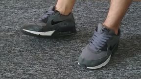 Skater Sneakers Air Max Cum in New Cargo Shorts