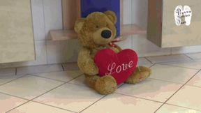 Poor Teddy under Christins High Heels