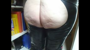 Nasty Bootlover Bessy