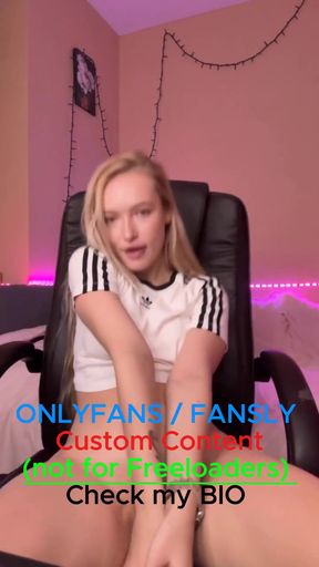 OnlyFans / Fanly.com