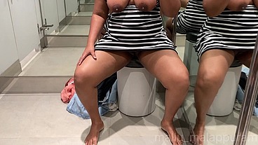 Mallu Wife Trying Sexy Dresses In Trail Room And Fingering From Shopping Mall Trail Room,Malappuram, Kerala
