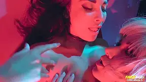 Alexis Crystal, Crystal Alexis And Anissa Kate - Atomic Babe Xxx Parody