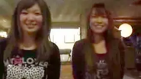 Chica recta y caliente con rico culo disfruta de sexo intenso