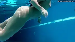 Jessica Lincoln In Cute Average Body Darling Jessica Swimming