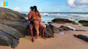 Beach tryst with well-endowed black guy leads to naughty fun