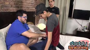 2 skinny twinks assfucking fat bear DILF