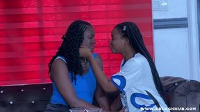 Old School Lesbian Friends Fuck and suck Each Other Again