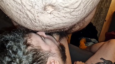 Le doy de mamar a mi novio hasta correrme en su boca y le follo el culo