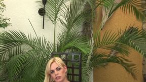 Shemale Thays Schiavinato teases ass and jerks off