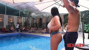sexmex - sex in the pool . kari cachonda