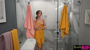 Nikki Nicole Gives Shy Stepbro A Steamy Shower BJ - S35:E10