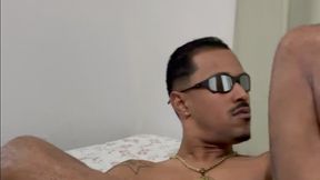 adoro quando ele senta rebolando