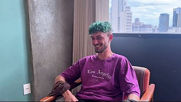 Estava espiando minhas amigas e elas me chamaram pra um menage - Dread Hot - Line Heat - Mr Bunny - FULL