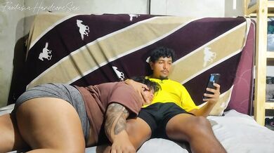 My stepbro big tits play clash royale while i suck him off