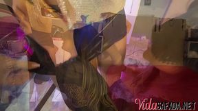 festinha na casa da dominadora trans aline monteiro. meteu no marido enquanto comia a esposa.