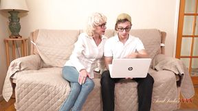 Aunt Judy's XXX - 60yo Skinny Mature GILF Dee Lite Fucks the Tech Support Guy