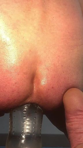 Gripping Anal Dilatation