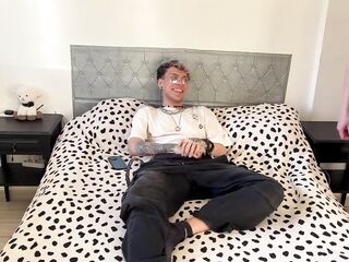 Homo Pair Seduces Cute Twink for a Wild 3some [4K]