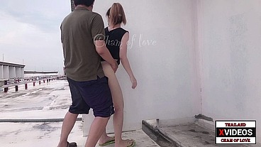 เดินตามสาวสุดท้ายได้เย็ด