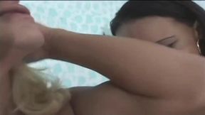 Threesome fuck with a transsexual
